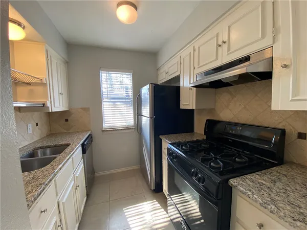 $1,950 | 5249 Meadow Creek Drive, Austin, TX 78745