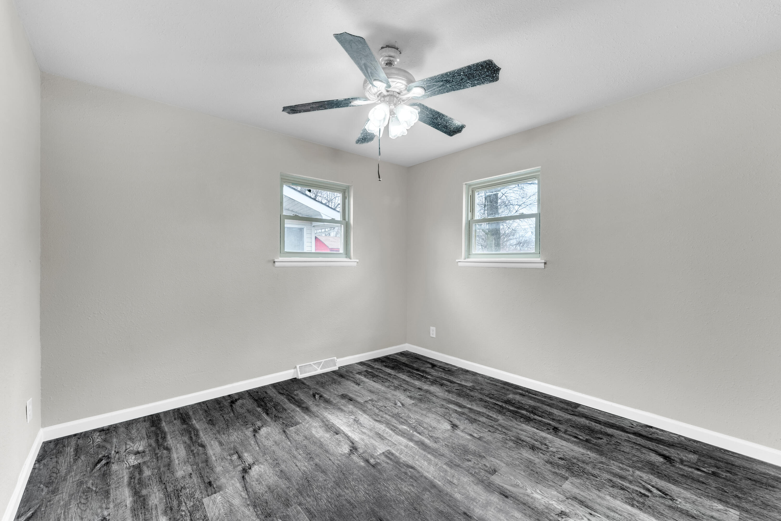 1500 West Hamilton Street Springfield, MO 65802 - Photo 9 of 22 Hamilton-48-20