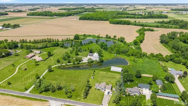 $380,000 | 21735 Ward Road, Woodburn, IN 46797