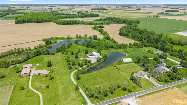 $380,000 | 21735 Ward Road, Woodburn, IN 46797