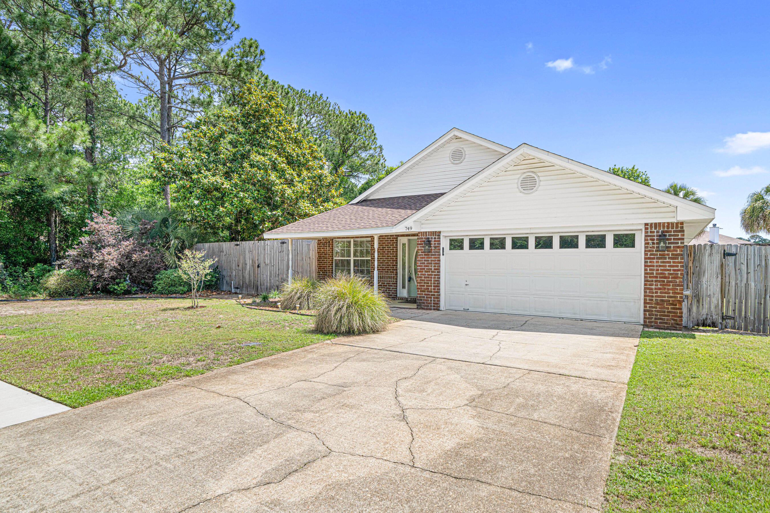 749 Randall Roberts Road Fort Walton Beach, FL 32547 - Photo 3 of 38 front of home