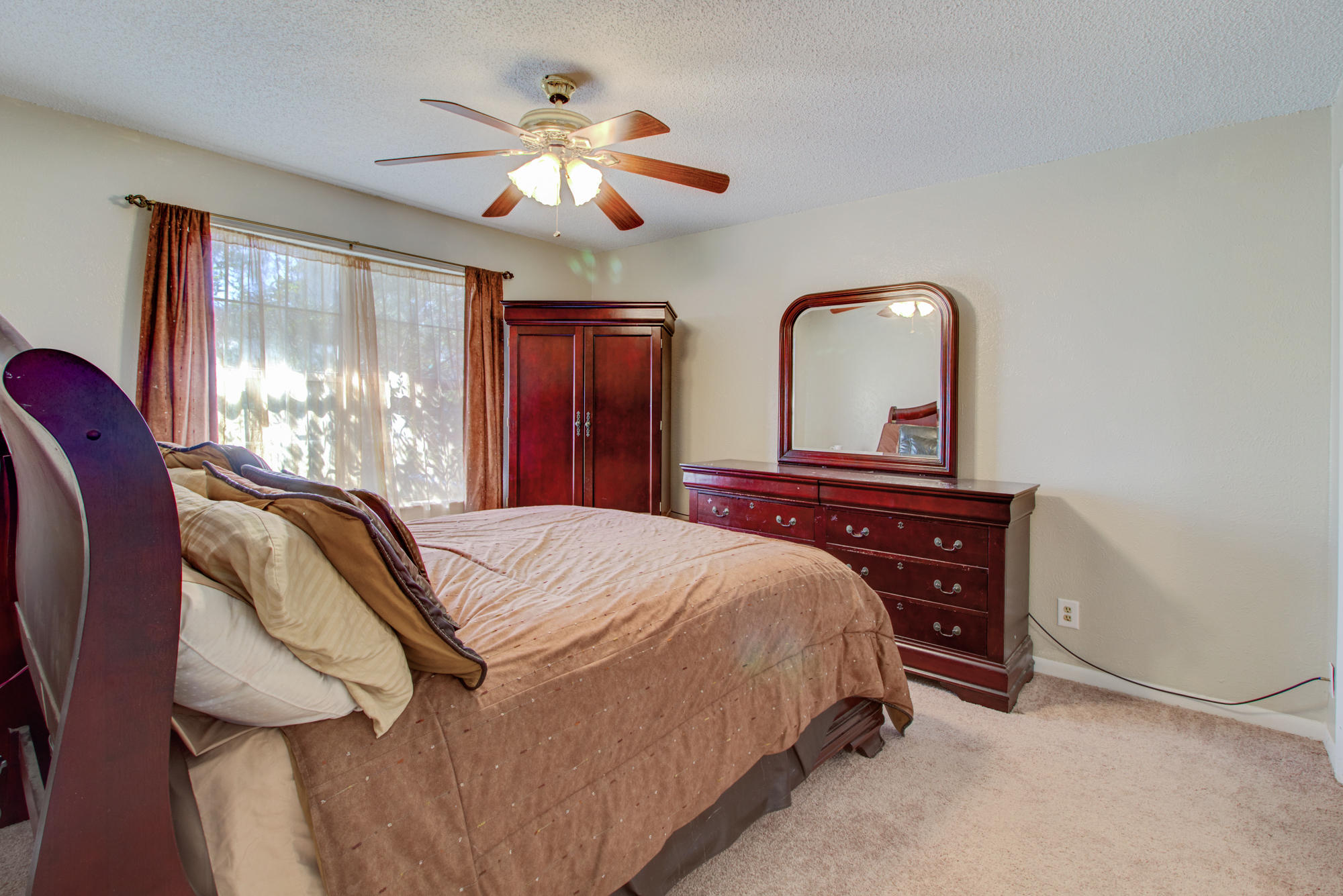 146 Manchester Road Summerville, SC 29486 - Photo 6 of 8 146 Manchester Rd