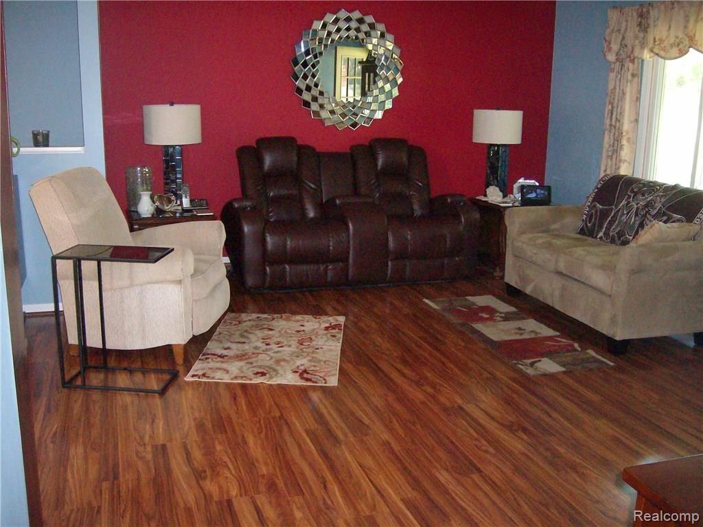 1029 Oakcrest Road Howell, MI 48843 - Photo 33 of 41 SANY2048.JPG
