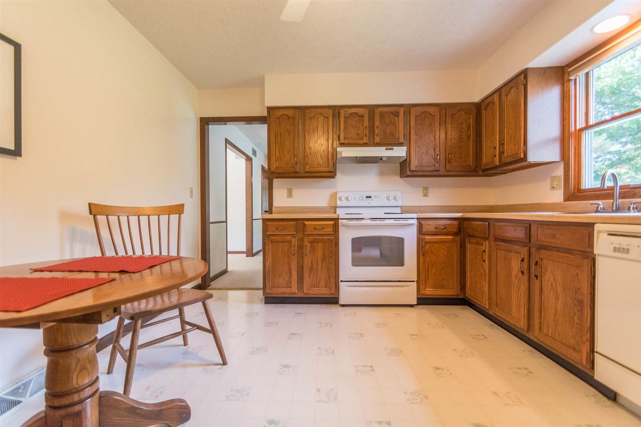 1632 Sycamore Court Bloomington, IN 47401 - Photo 12 of 34