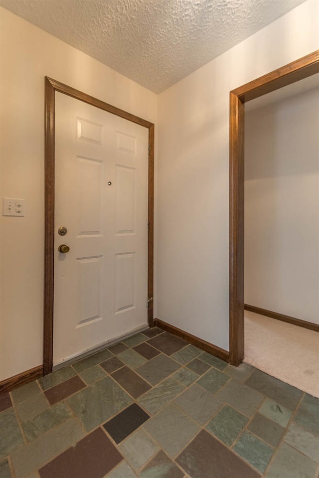 1632 Sycamore Court Bloomington, IN 47401 - Photo 3 of 34