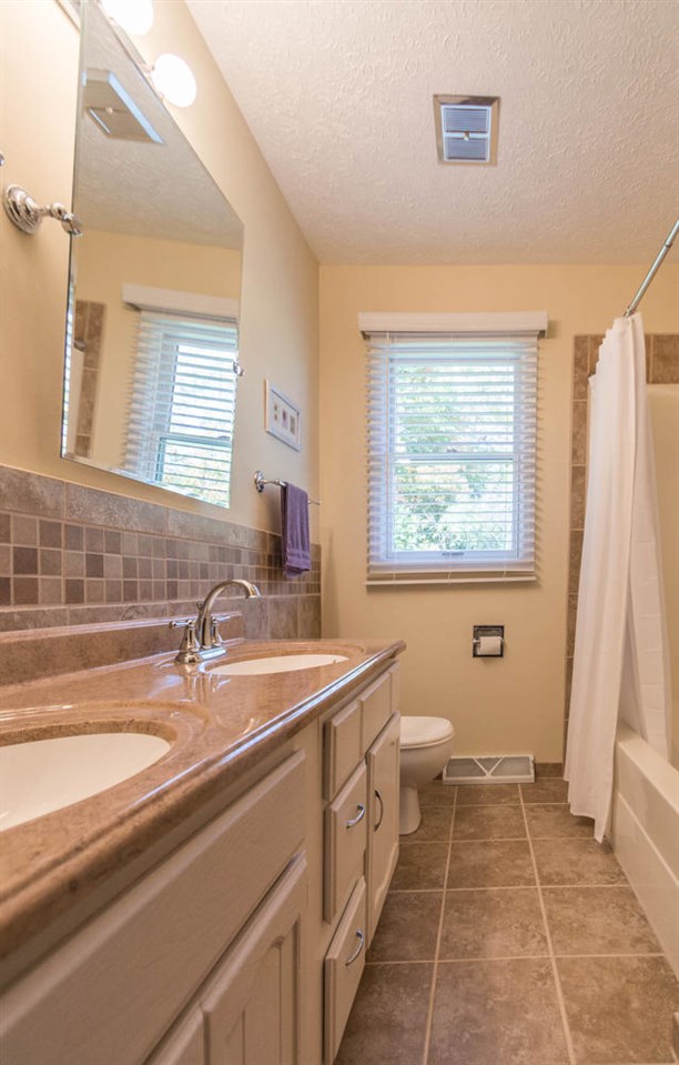 1632 Sycamore Court Bloomington, IN 47401 - Photo 23 of 34