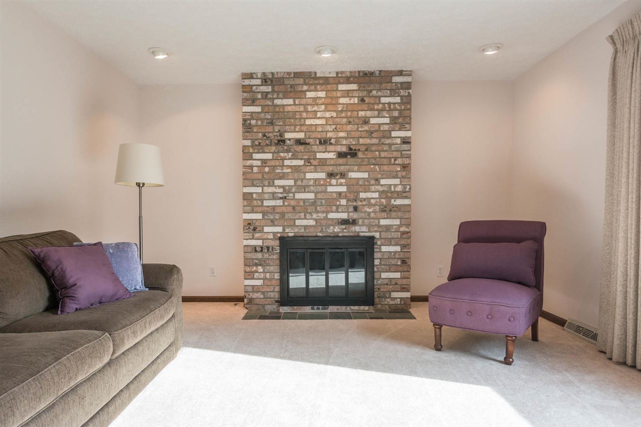 1632 Sycamore Court Bloomington, IN 47401 - Photo 5 of 34