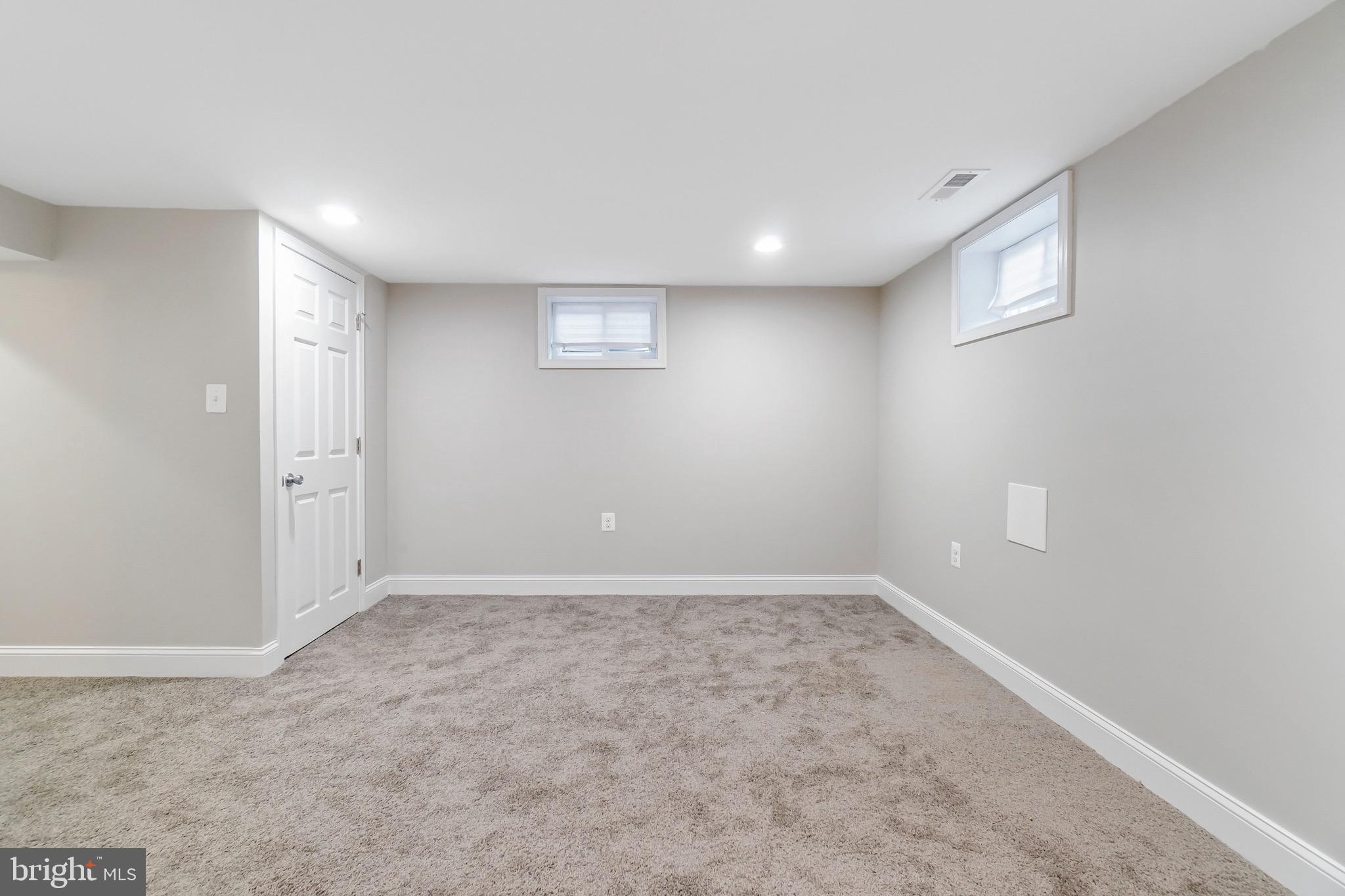 4519 Rokeby Road Baltimore, MD 21229 - Photo 12 of 34