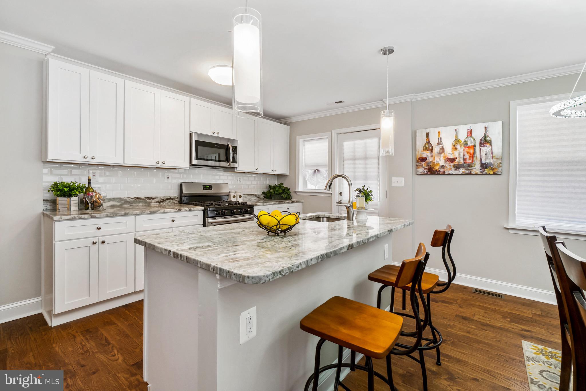 4519 Rokeby Road Baltimore, MD 21229 - Photo 8 of 34