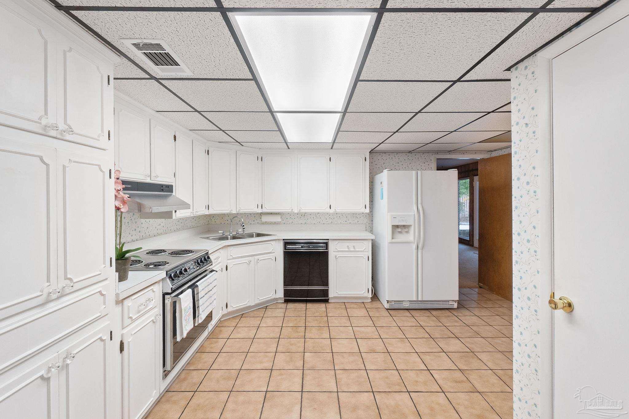 2323 Brookpark Road Pensacola, FL 32534 - Photo 4 of 48 Gallery Image 4