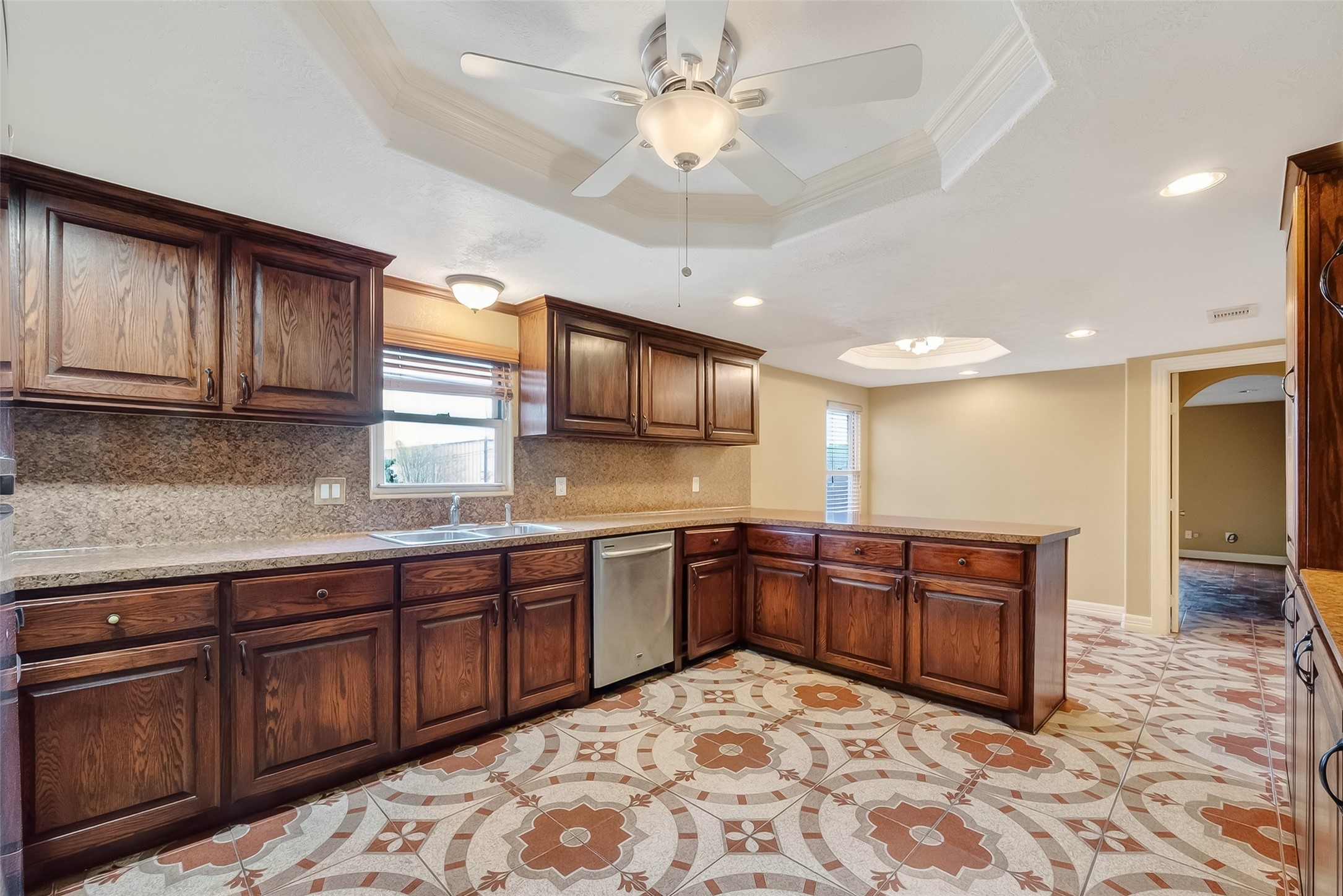 807-805 Ruth Street Baytown, TX 77520 - Photo 3 of 18 Gallery Image 3