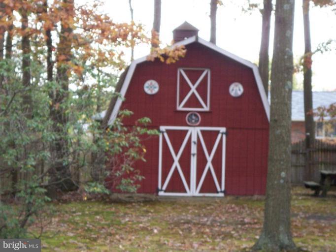 Barn