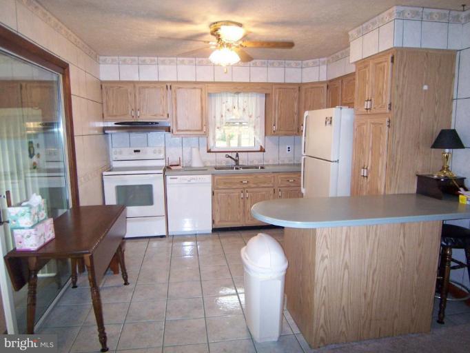 5809 Gambrill Road White Marsh, MD 21162 - Photo 8 of 29 Kitchen