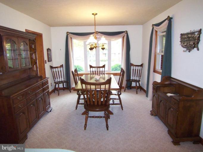 5809 Gambrill Road White Marsh, MD 21162 - Photo 9 of 29 Dining Area