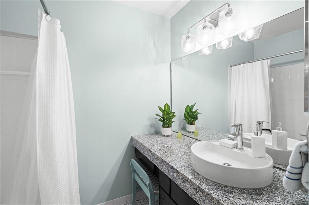 1105 Clairemont Avenue, Unit P Decatur, GA 30030 - Photo 38 of 49