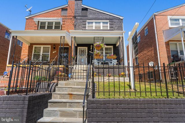 $689,226 | 726 Hamilton Street Northeast, Washington, DC 20011