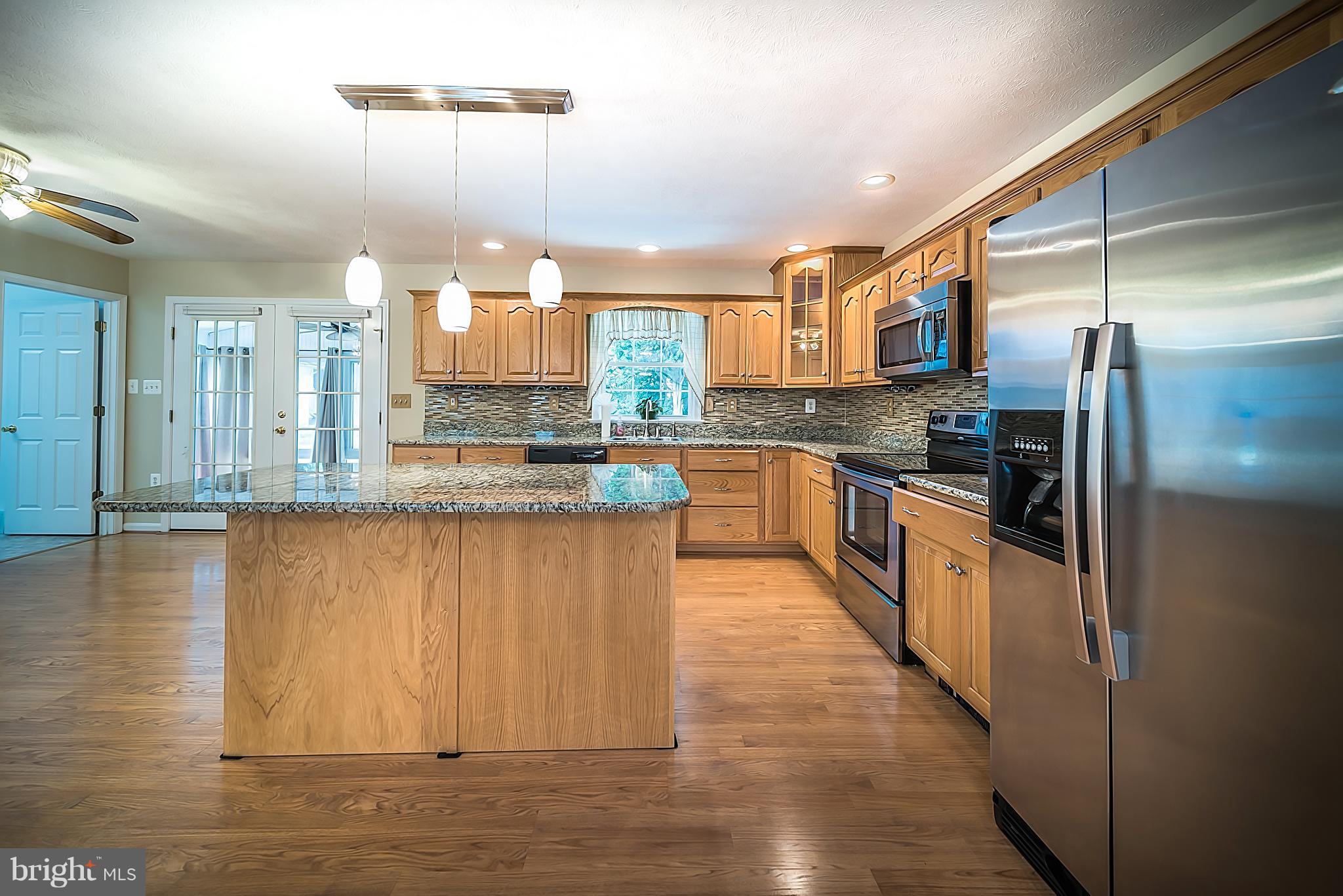 45277 Scotch Neck Road Hollywood, MD 20636 - Photo 9 of 30 Kitchen