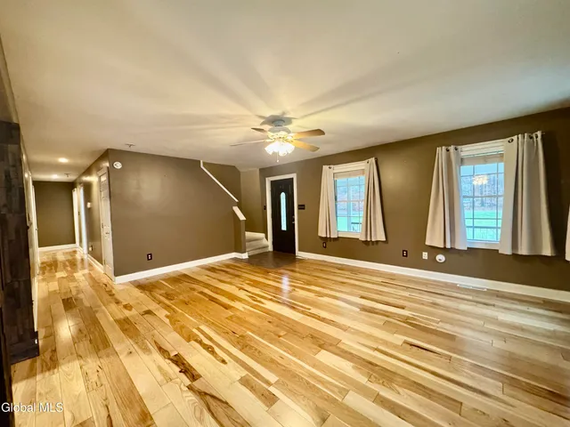 $499,900 | 10 Hillside Avenue, Porter Corners, NY 12859