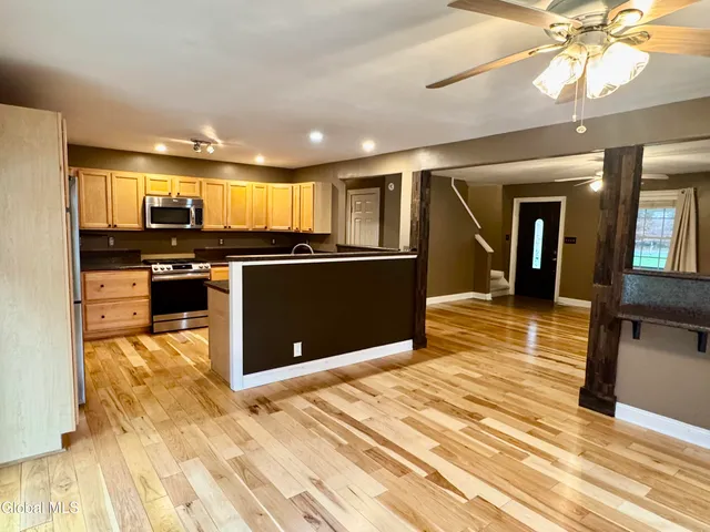 $499,900 | 10 Hillside Avenue, Porter Corners, NY 12859