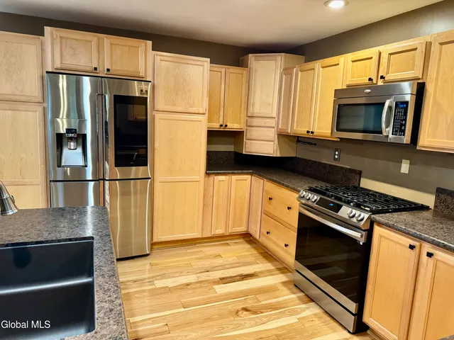 $499,900 | 10 Hillside Avenue, Porter Corners, NY 12859