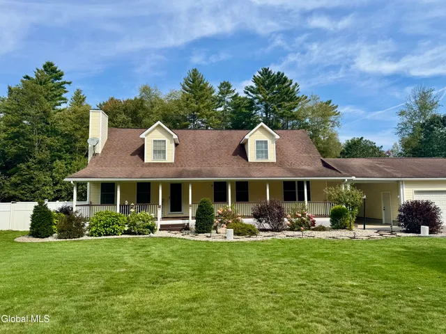 $499,900 | 10 Hillside Avenue, Porter Corners, NY 12859