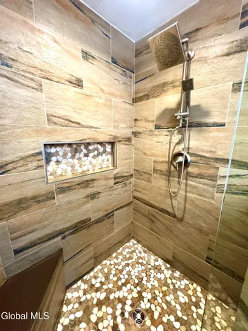 $499,900 | 10 Hillside Avenue, Porter Corners, NY 12859