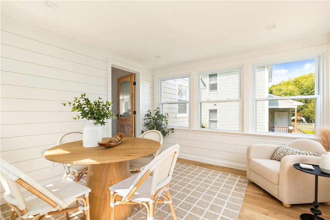 16 Coffey Avenue Narragansett, RI 02882 - Photo 13 of 46