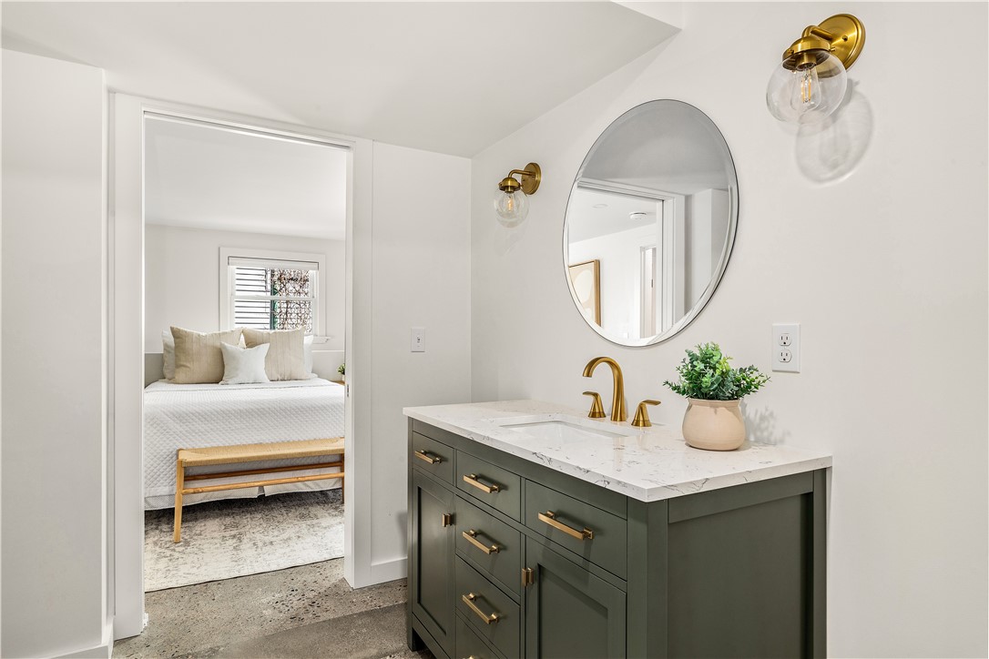 16 Coffey Avenue Narragansett, RI 02882 - Photo 31 of 46