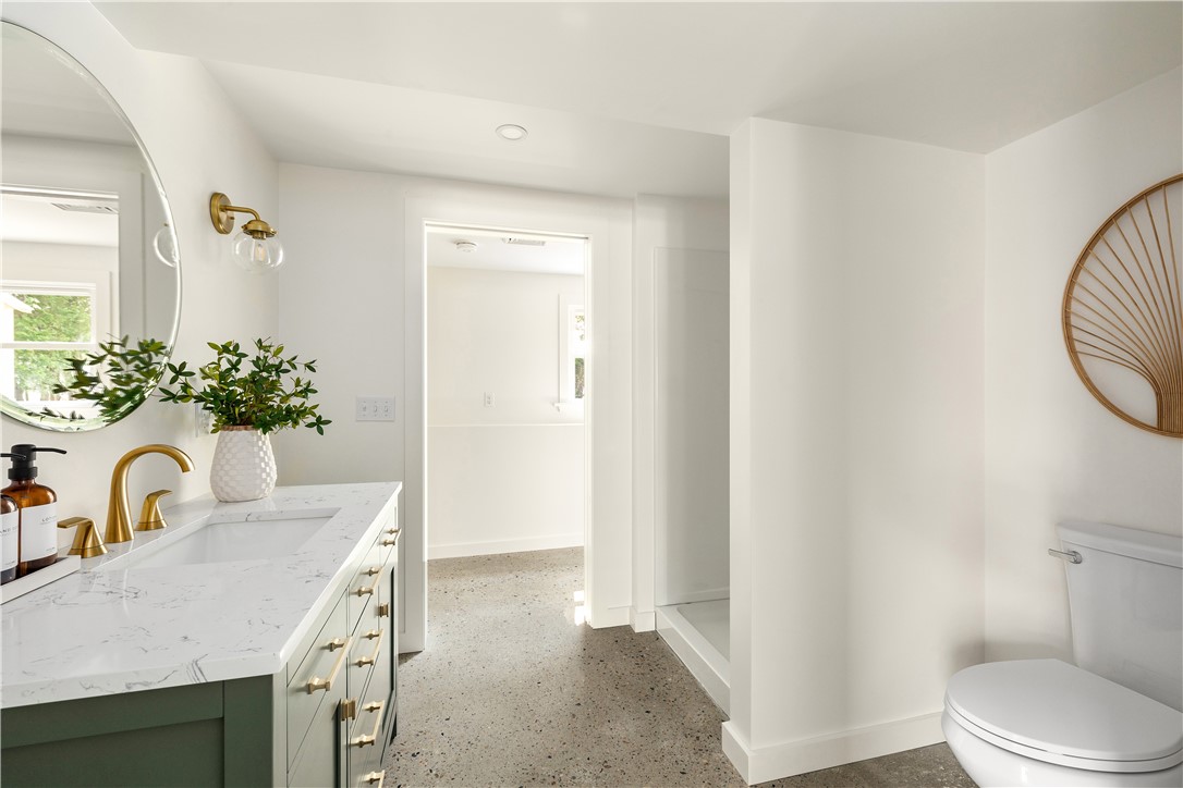 16 Coffey Avenue Narragansett, RI 02882 - Photo 34 of 46