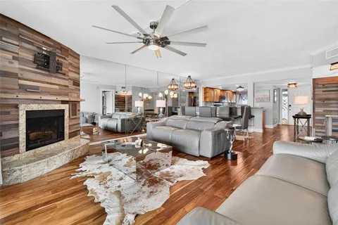 $785,000 | 363 Pinellas Bayway South, Unit 42, St. Petersburg, FL 33715