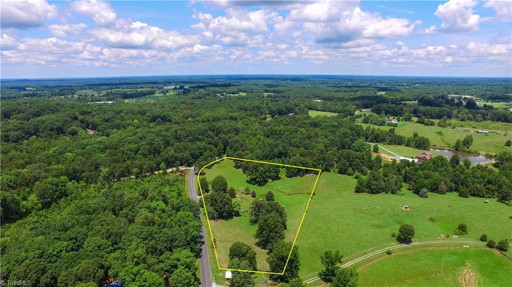 4288 Plum Tree Road Climax, NC 27233 - Photo 12 of 45 Gallery Image 12