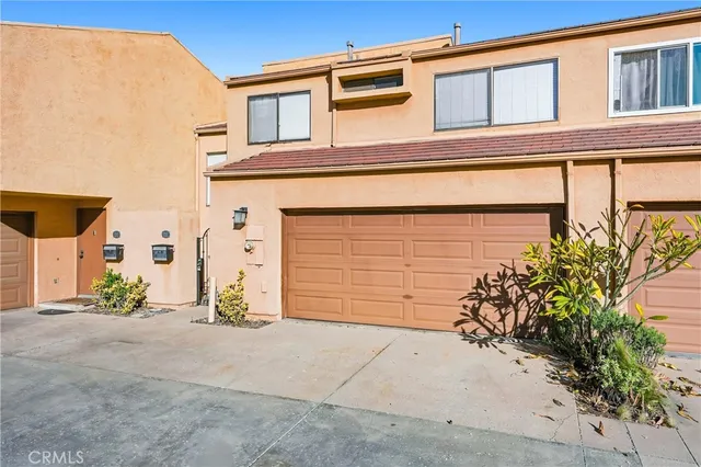 $3,500 | 19687 Marino Plaza, Yorba Linda, CA 92886