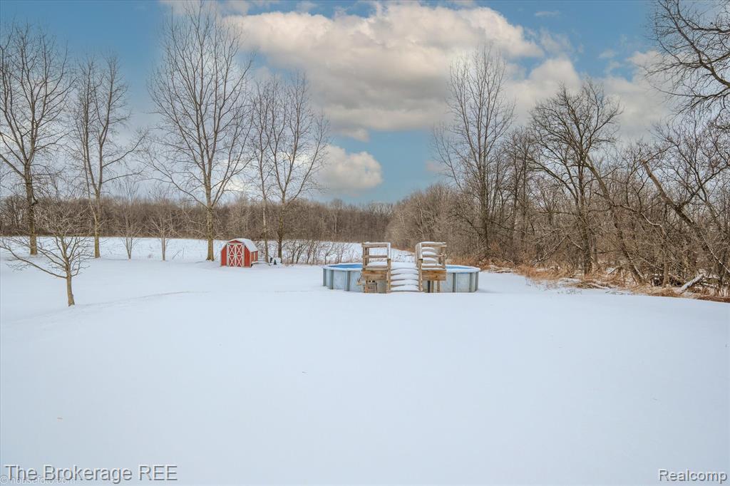 8247 Center Road Mount Morris, MI 48458 - Photo 2 of 46