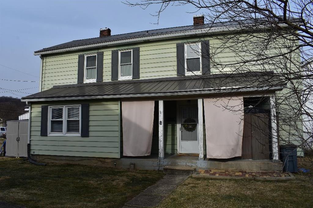 210 Maple Lane Pittsburgh, PA 15225 - Photo 11 of 24 Unit B - right side of triplex porch