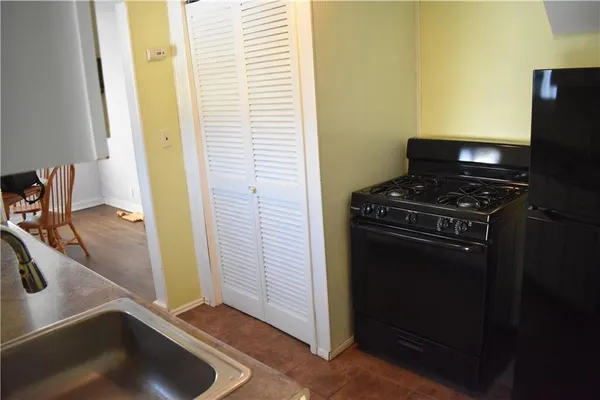 $199,900 | 210 Maple Lane, Pittsburgh, PA 15225