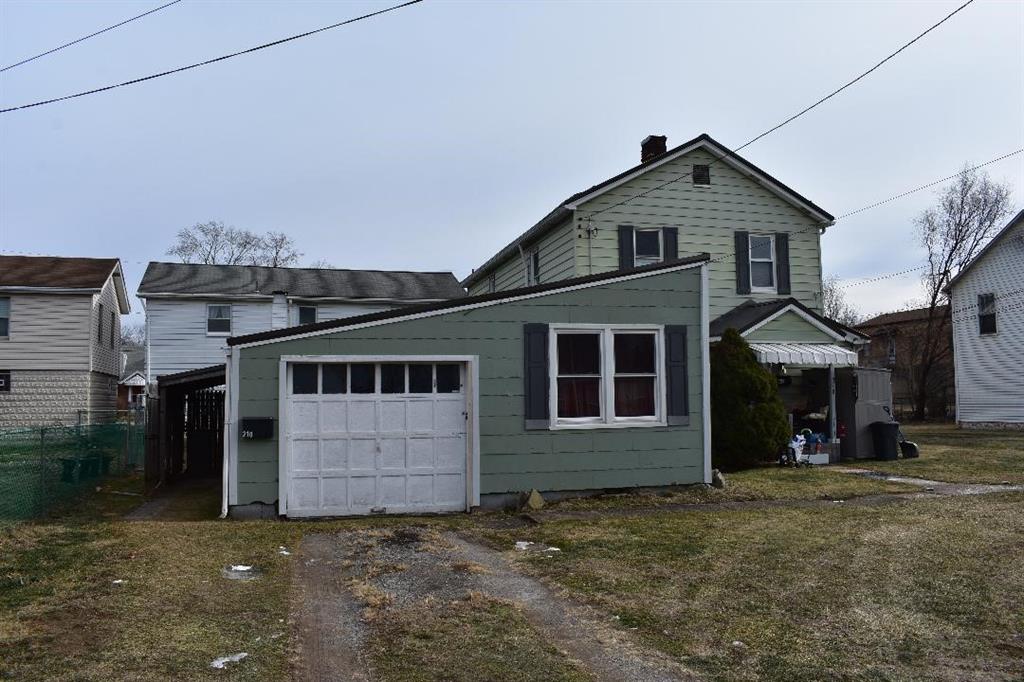 210 Maple Lane Pittsburgh, PA 15225 - Photo 20 of 24 Separate garage - Next to Unit C