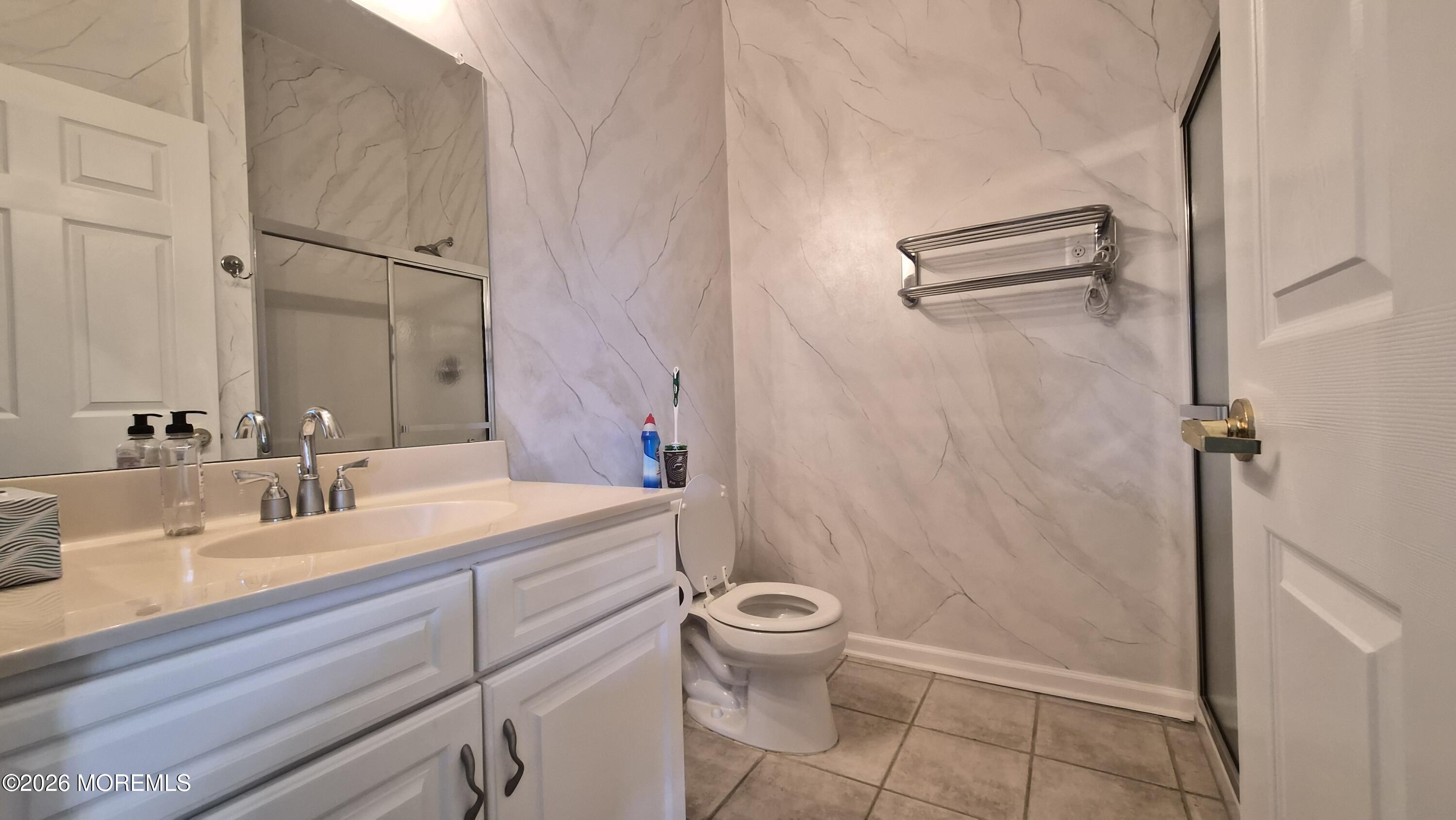 6 St Andrews Road Jackson, NJ 08527 - Photo 7 of 22 Bathroom