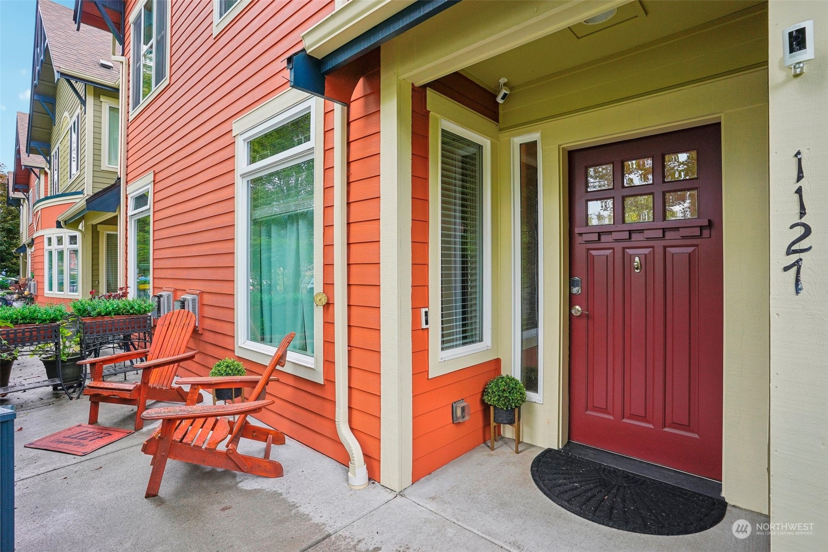 1127 Campbell Way Bremerton, WA 98310 - Photo 1 of 39