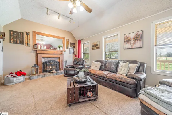 $750,000 | 3465 Highway 92, Enoree, SC 29335