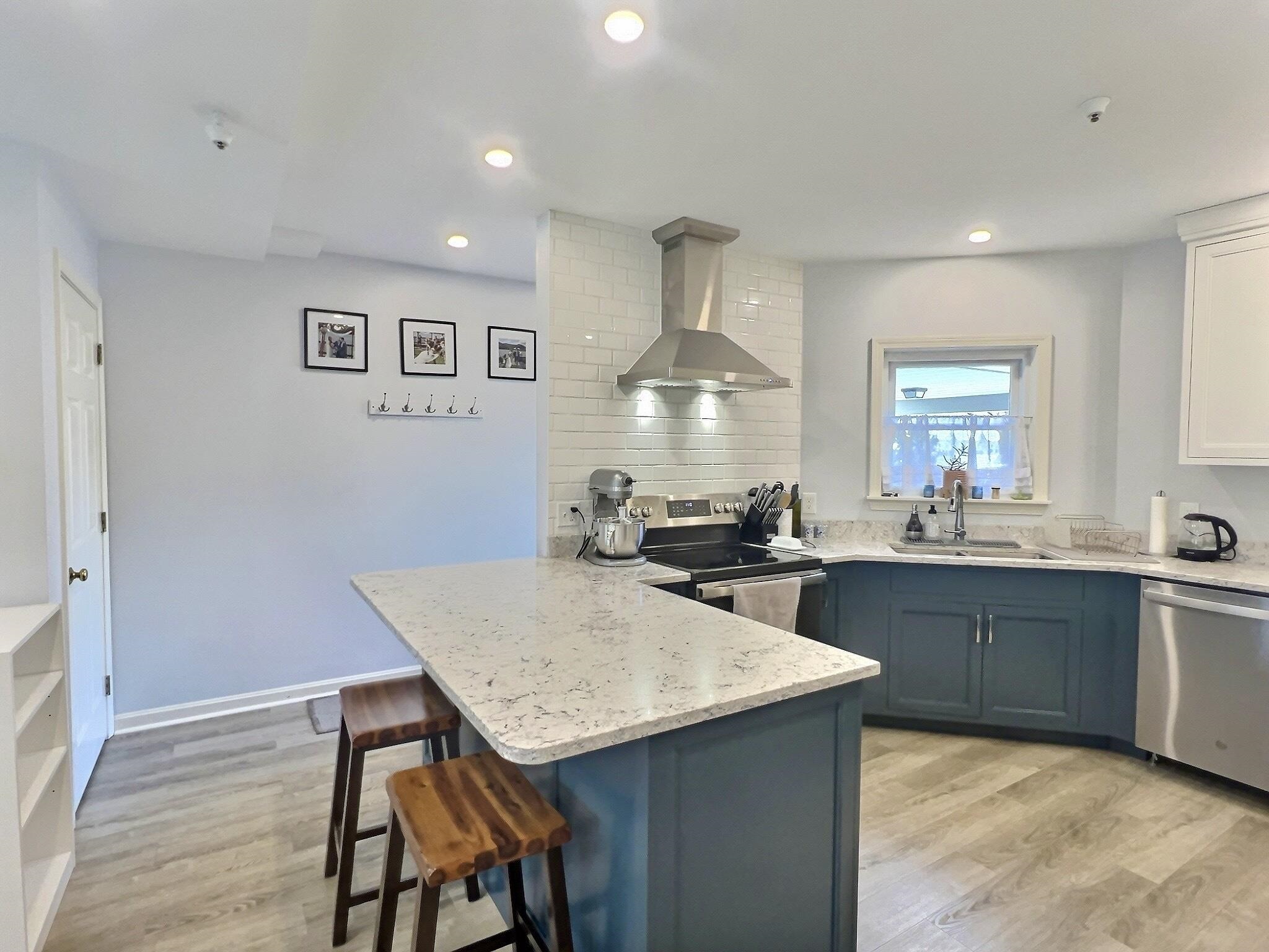40 Wolf Road Lebanon, NH 03766 - Photo 1 of 16 Gallery Image 1