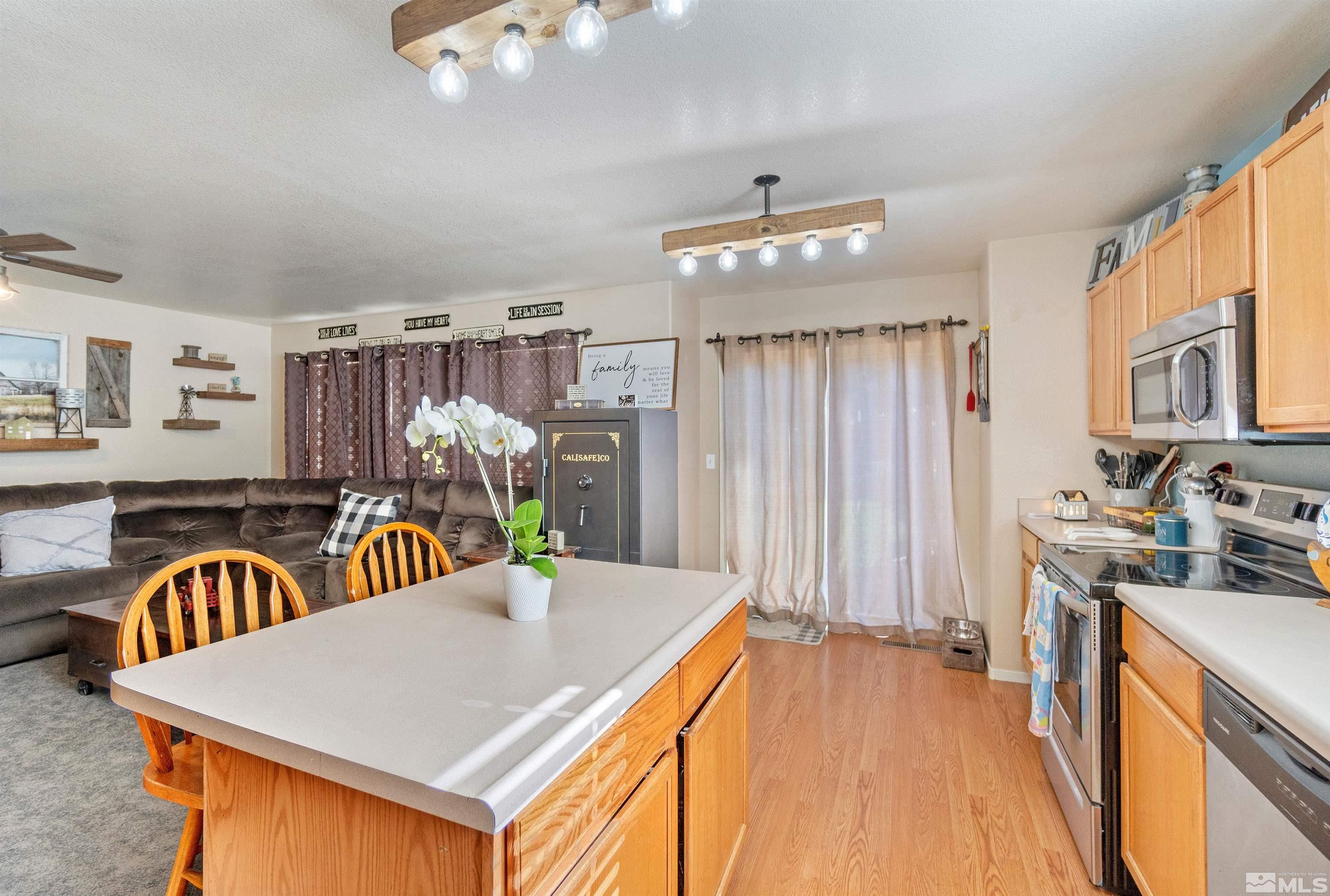 9458 Autumn Leaf Way Reno, NV 89506 - Photo 17 of 30 Photo 17