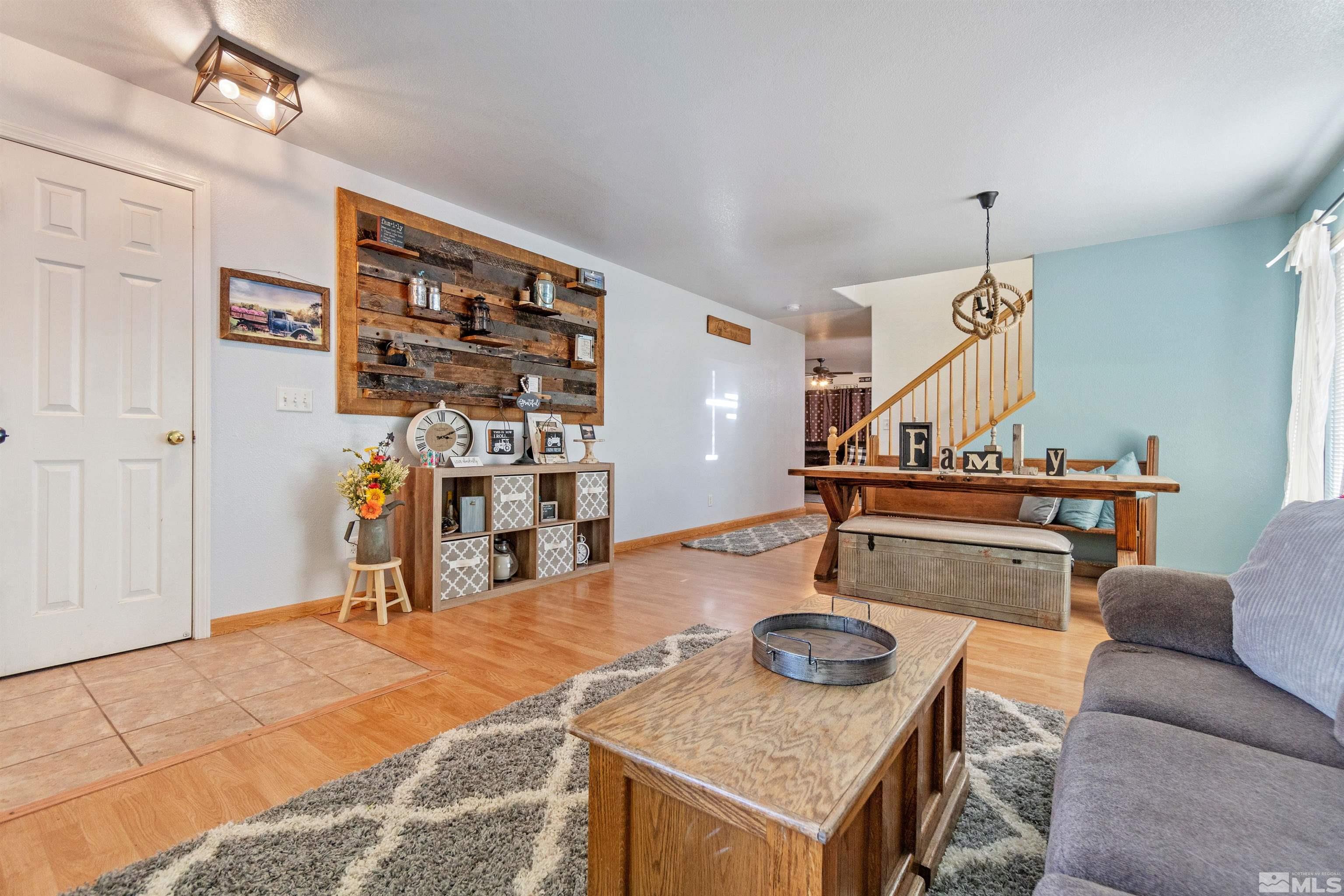 9458 Autumn Leaf Way Reno, NV 89506 - Photo 5 of 30 Photo 5