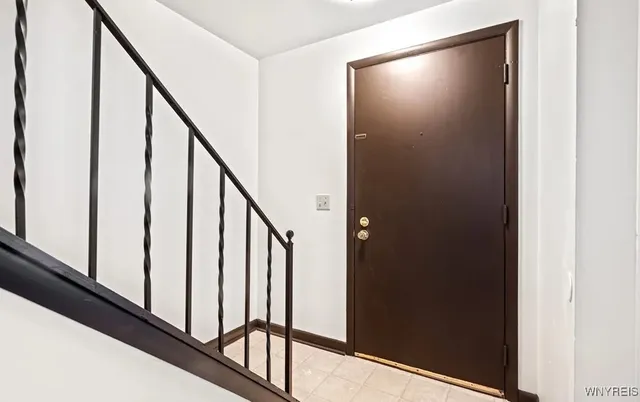 $1,795 | 313 Kaymar Drive, Amherst, NY 14228