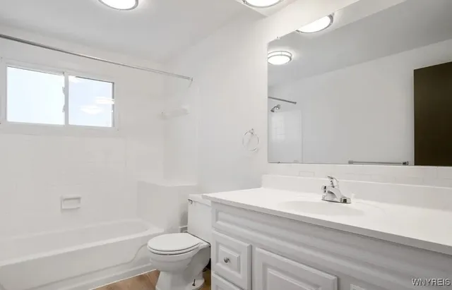 $1,795 | 313 Kaymar Drive, Amherst, NY 14228