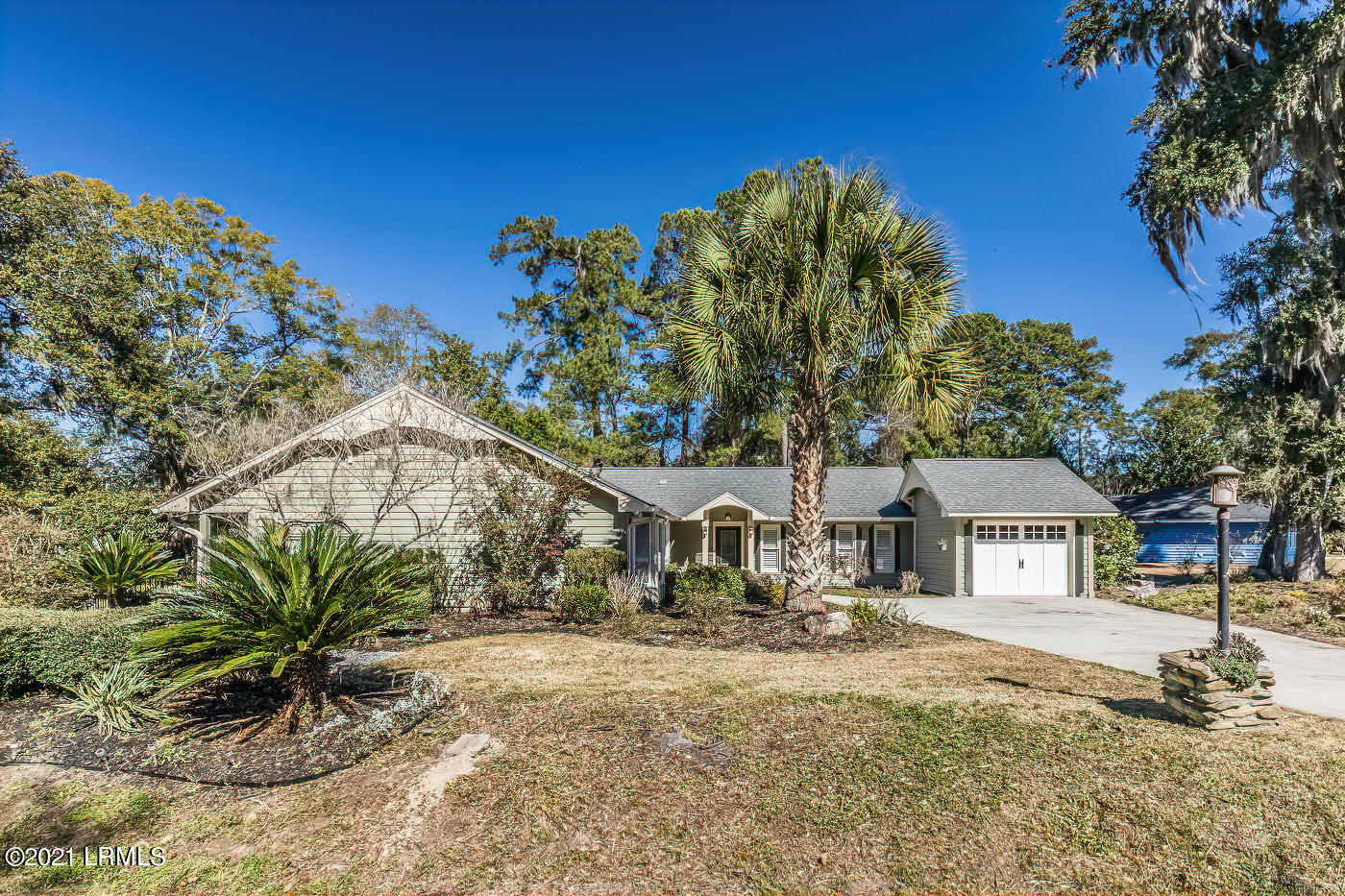 6037 Creek Road Beaufort, SC 29906 - Photo 1 of 29 7S1A4961-SAI-sharpen