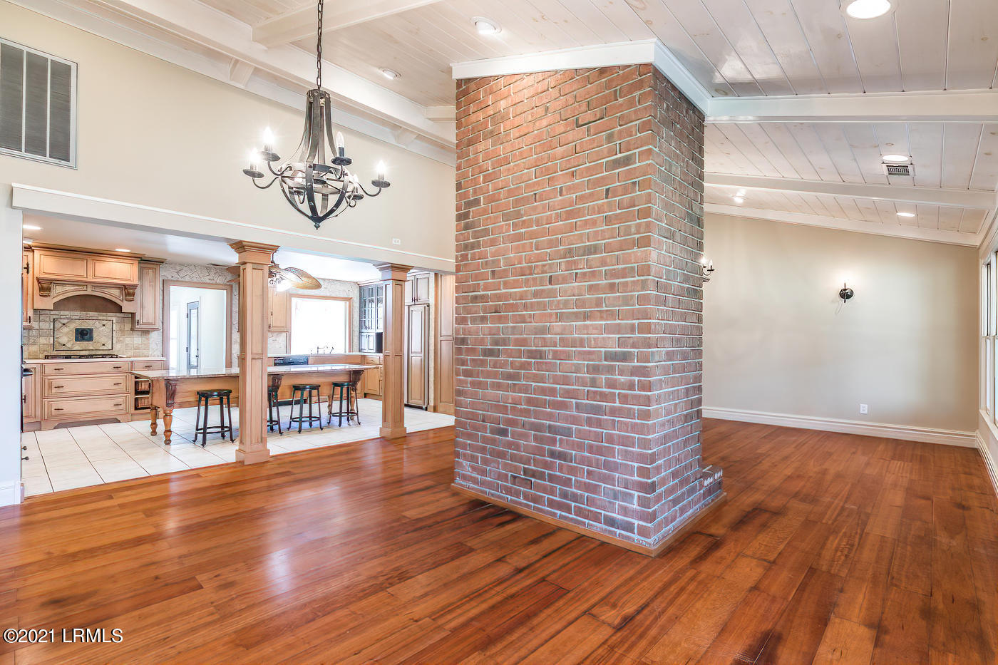6037 Creek Road Beaufort, SC 29906 - Photo 11 of 29 7S1A4852-SAI-sharpen