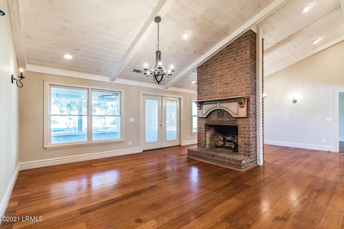 6037 Creek Road Beaufort, SC 29906 - Photo 12 of 29 7S1A4859-SAI-sharpen