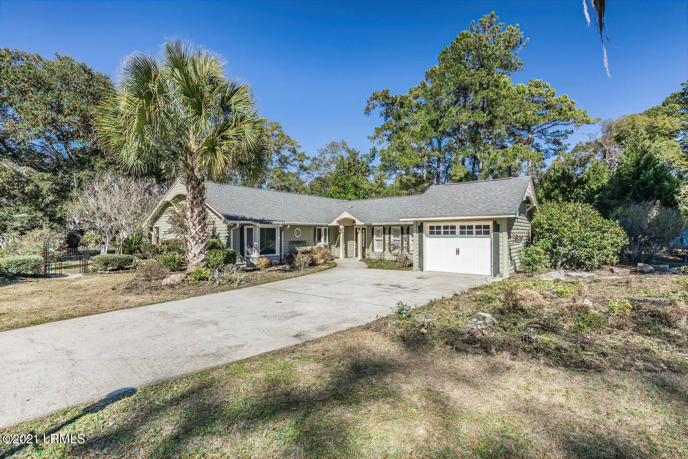 6037 Creek Road Beaufort, SC 29906 - Photo 2 of 29 7S1A4954-SAI-sharpen
