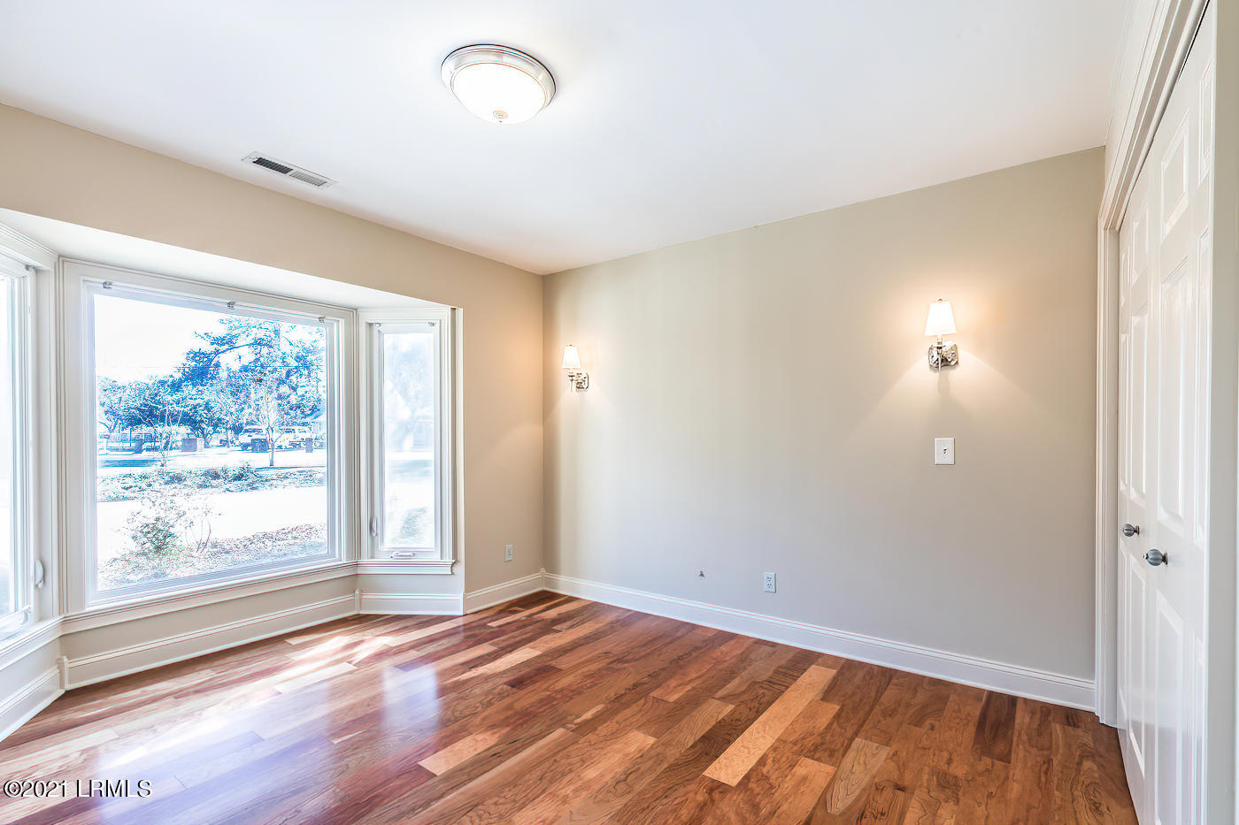 6037 Creek Road Beaufort, SC 29906 - Photo 21 of 29 7S1A4895-SAI-sharpen