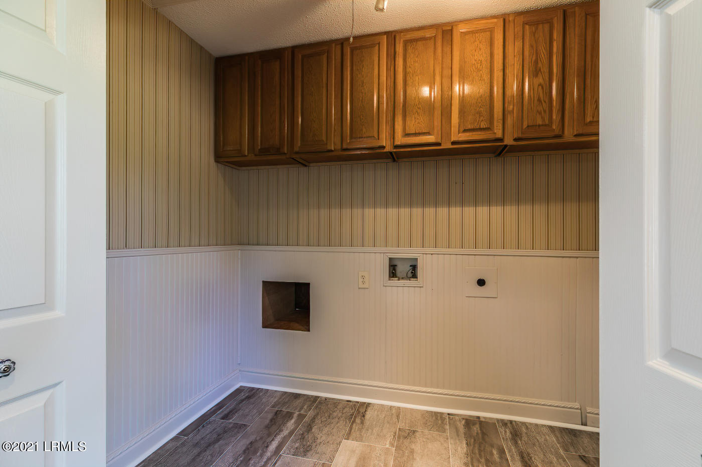 6037 Creek Road Beaufort, SC 29906 - Photo 23 of 29 7S1A4904-SAI-sharpen
